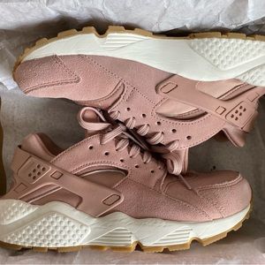 Nike Air Huarache Run SD Women Particle Pink Gum sneakers Size 6.5